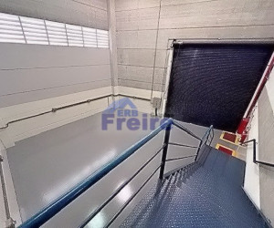 Galp�o em Condom�nio em CAMPAN�RIO - DIADEMA por 9.000,00